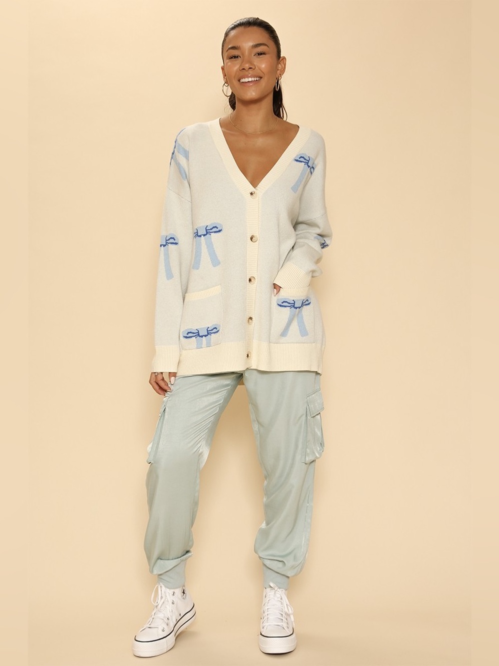 Miss Sparkling All Over Bow Oversized Knit Cardigan Size L in Blue - Picture 2 of 5